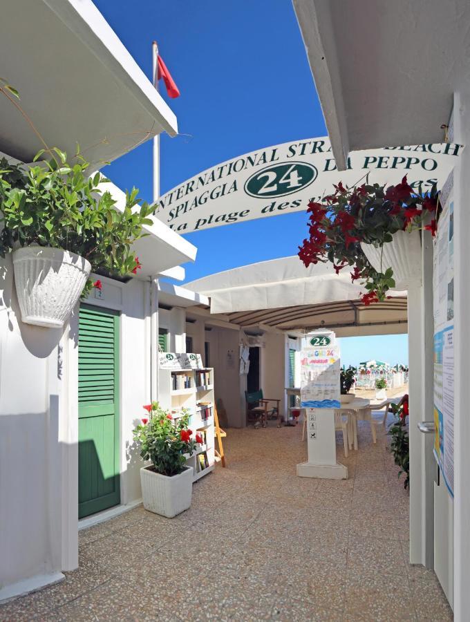 Giovanna Regina Hotel Gabicce Mare Exterior photo